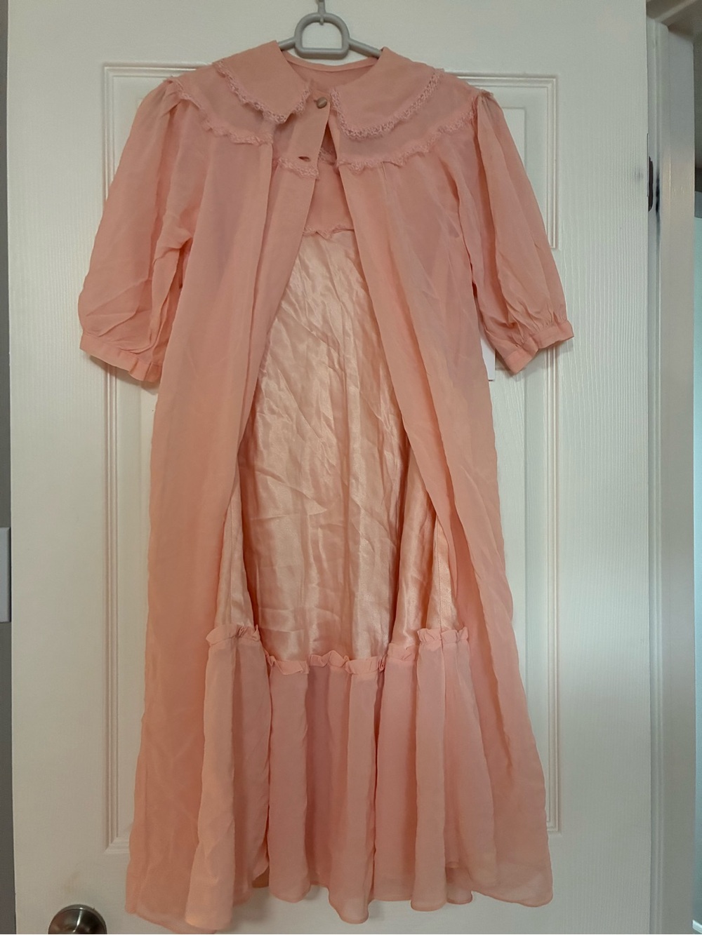 Vintage 1960s coquette lace babydoll nightgown